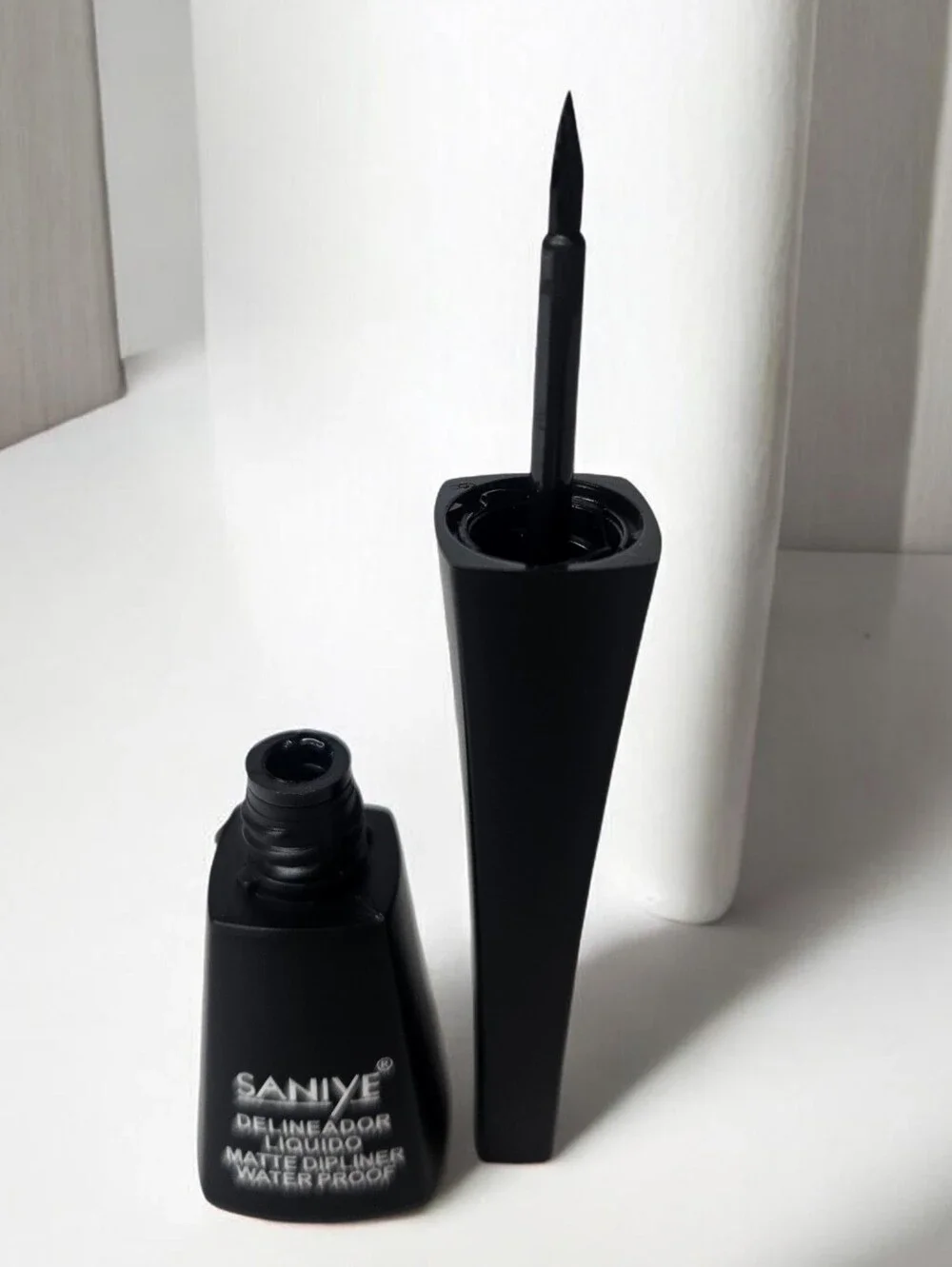 SANIYE WATERPROOF MATTE BLACK SMUDGE-PROOF EYELASH MASCARE 1 PC